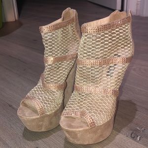 ZigiSoho Platform Heels